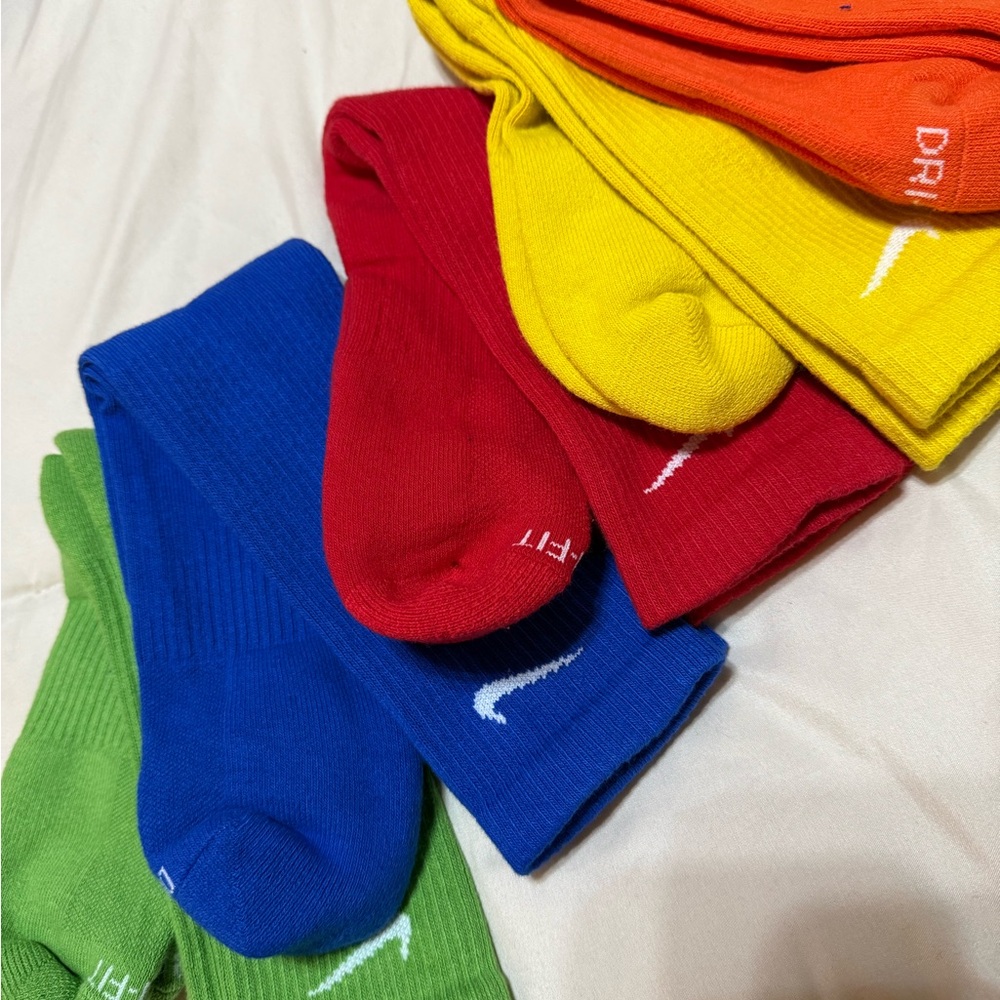 Nike Red and Blue Athletic Socks Collection (5)